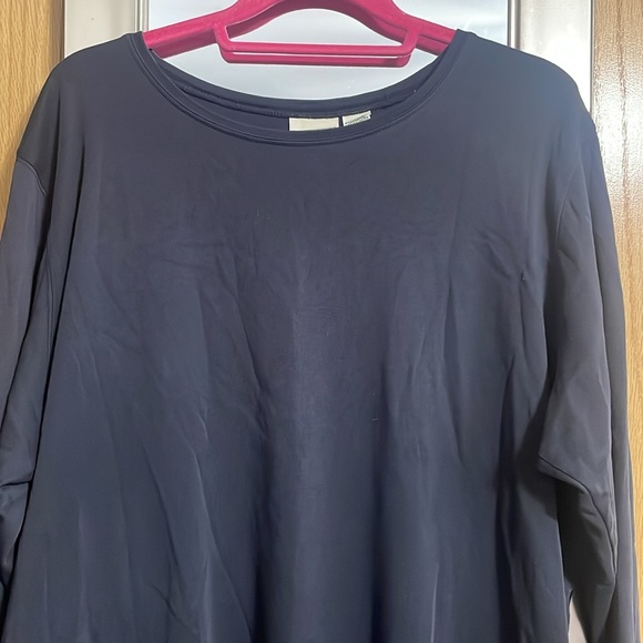 L.L Bean Women’s 2X black long sleeve base layer round neck FLAWS - Picture 2 of 11
